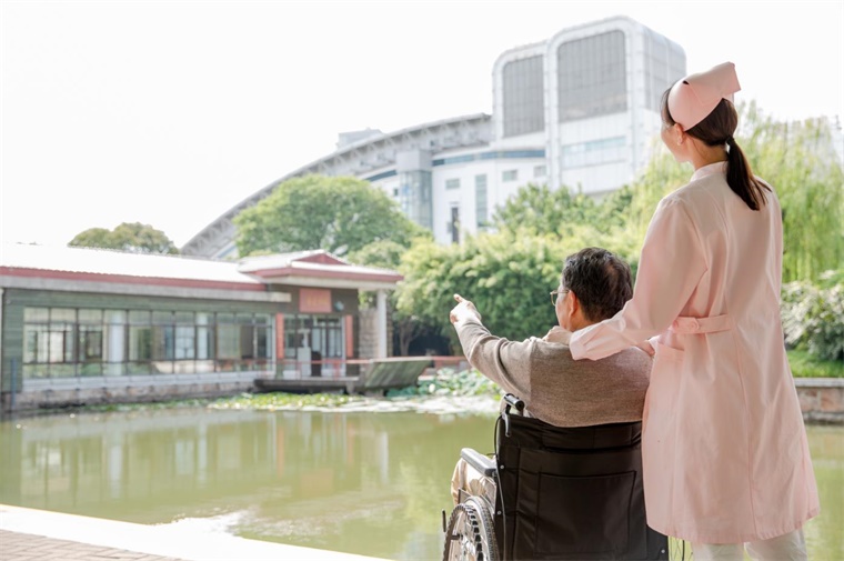 2024年中国十大最火养老院品牌一览，谁能保障2.8亿老年人晚年生活？