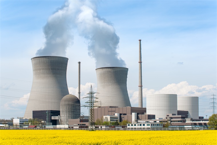 英国政府公布70年来最大规模核电扩张计划，大力开发SMR技术