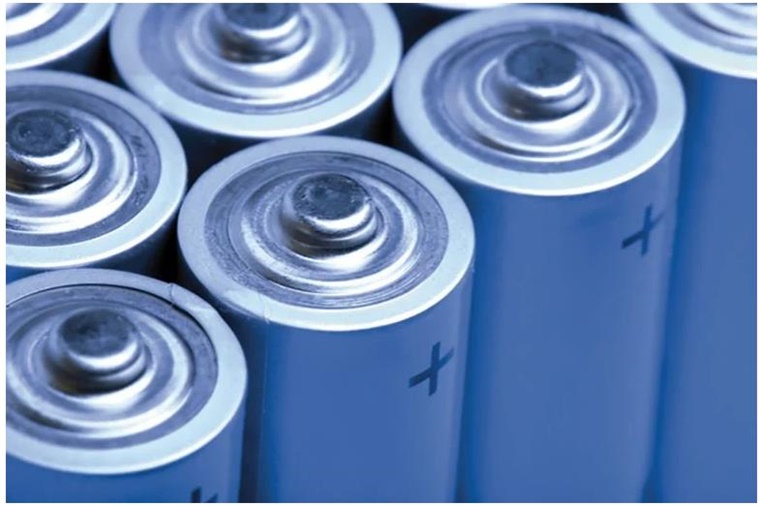 充电更快、寿命更长！科学家开发出需要较少稀有材料的钠离子电池
