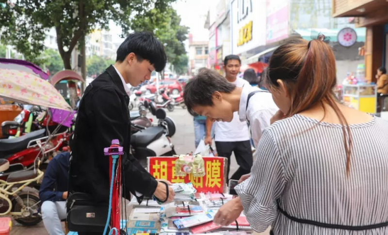 50岁下岗了！靠经营这3种生意，2年也能实现买房，关键这些商机，透明度不高！