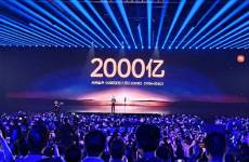 玄戒O1×2000亿 雷军给中国科技的献礼！