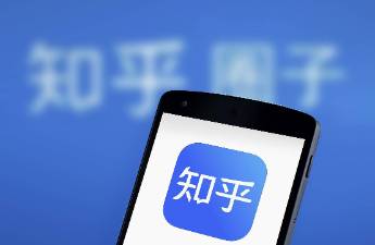 Q1再盈利，知乎终于在AI时代熬成婆了