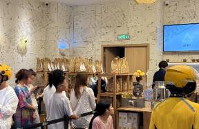 排队3000杯，这个去茶山非喝不可么