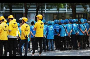 15 万个驿站、15 亿保障金 当外卖平台开始抢着疼骑手