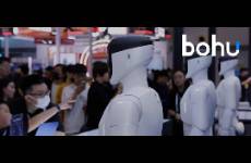 WAIC2025 我们离AI时代的iPhone还有多远？