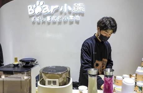 小熊电器 最甜的营销，最烫的教训