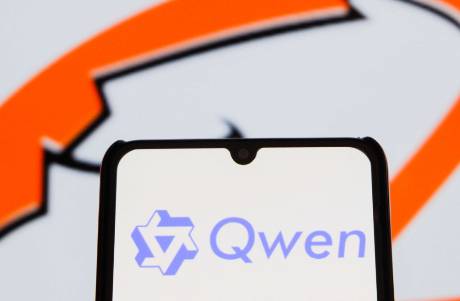 入口之争重开 阿里为什么急着扶正千问