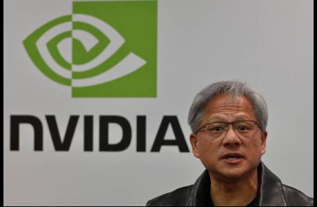 先扬后抑跌幅超3！AI龙头英伟达第三季净赚319亿美元